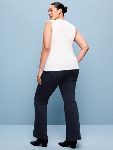 Old Navy High-Waisted Flare Jeans - Sue in Kuwait
