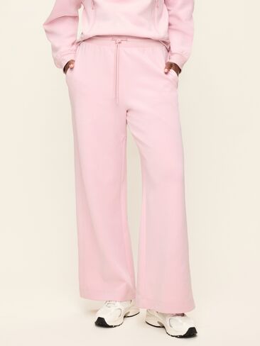 Old Navy Extra High-Waisted Dynamic Fleece Wide-Leg Sweatpants - Fairytale Rose in Kuwait