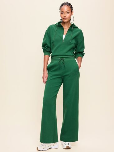 Old Navy Extra High-Waisted Dynamic Fleece Wide-Leg Sweatpants - Field Of Greens in Kuwait