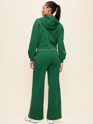 Old Navy Extra High-Waisted Dynamic Fleece Wide-Leg Sweatpants - Field Of Greens in Kuwait