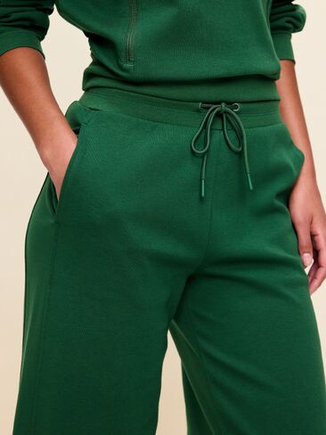 Old Navy Extra High-Waisted Dynamic Fleece Wide-Leg Sweatpants - Field Of Greens in Kuwait