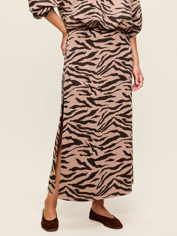 Old Navy High-Waisted Bounce Fleece Maxi Skirt - Animal Print in Kuwait