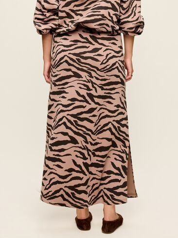 Old Navy High-Waisted Bounce Fleece Maxi Skirt - Animal Print in Kuwait