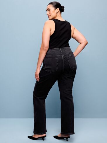Old Navy Low-Rise Boot-Cut Jeans - Bobby Jo in Kuwait
