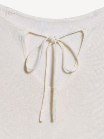 Old Navy Bell-Sleeve Keyhole Top - Creme De La Creme in Kuwait