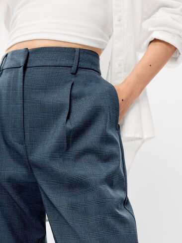 Old Navy High-Waisted Taylor Trouser Wide-Leg Pants - Navy Plaid in Kuwait