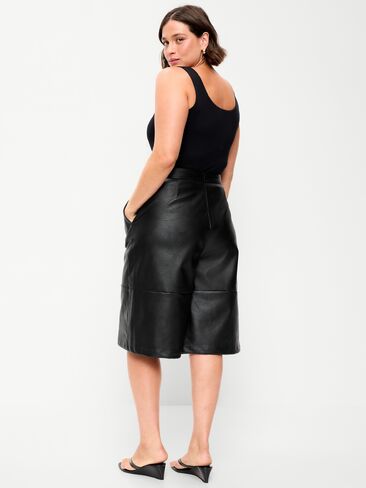 Old Navy Mid-Rise Faux-Leather Baggy Culottes - Black Jack in Kuwait