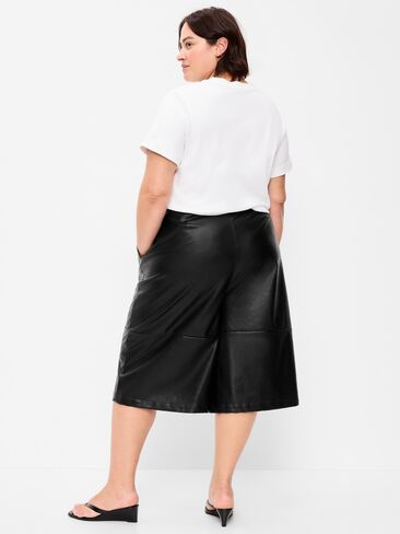 Old Navy Mid-Rise Faux-Leather Baggy Culottes - Black Jack in Kuwait