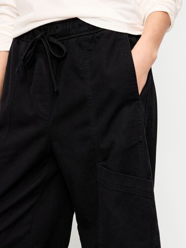 Old Navy Mid-Rise Pull-On Utility Pants - Black Jack in Kuwait
