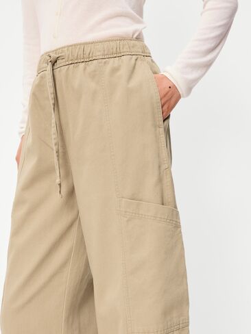 Old Navy Mid-Rise Pull-On Utility Pants - Teakwood in Kuwait