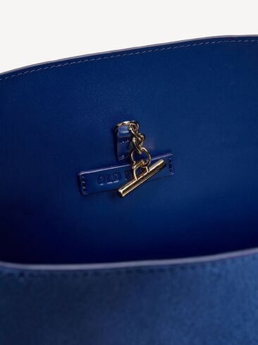 Old Navy Large Preppy Bucket Bag - Ahoy Navy in Kuwait