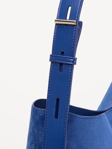 Old Navy Large Preppy Bucket Bag - Ahoy Navy in Kuwait