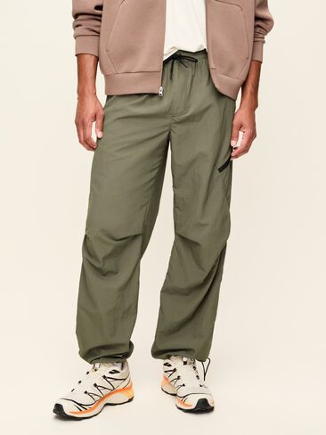 Old Navy Baggy Tech Cargo Jogger Pants - Loden in Kuwait