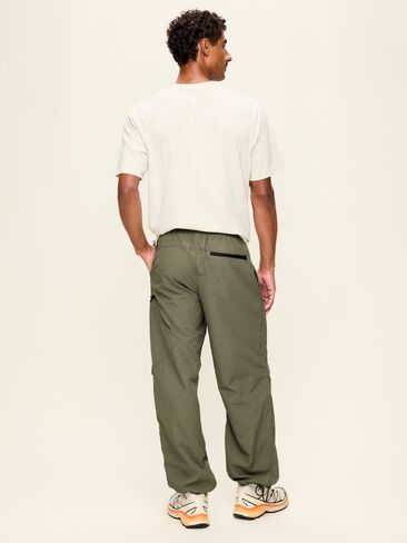 Old Navy Baggy Tech Cargo Jogger Pants - Loden in Kuwait
