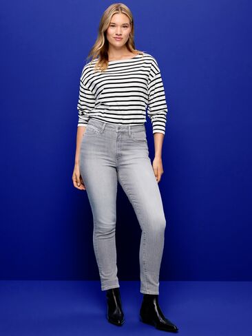 Old Navy High-Waisted OG Straight Ankle Jeans - Light Grey in Kuwait