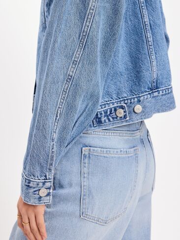 Old Navy Embroidered Cropped Denim Jacket - Medium Indigo in Kuwait