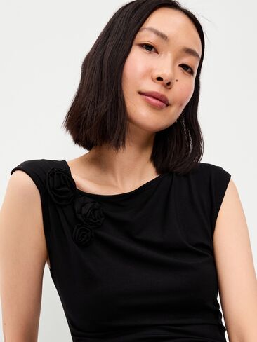 Old Navy Gathered-Shoulder Rosette Top - Black Jack in Kuwait