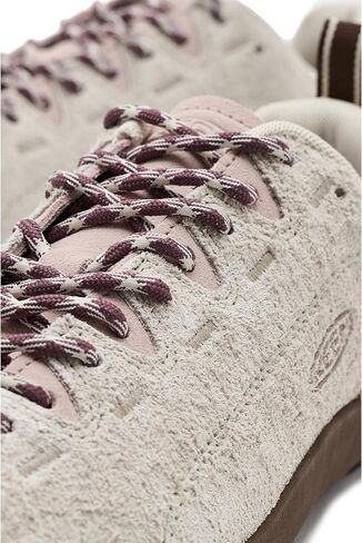 KEEN Womens, Jasper, Birch/Cameo Rose, 8.5 Medium in Kuwait