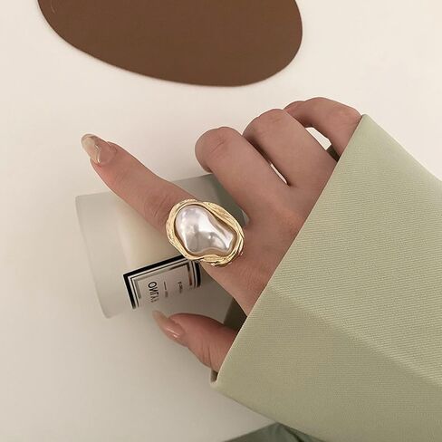 Baroque Pearl Rings for Women Irregular Chunky Statement Rings Vintage White Big Pearl Finger Ring Fashion Wedding Jewelry in Saudi Arabia