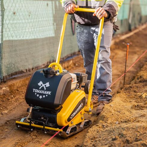 5.5 HP Honda Vibratory Plate Compactor 23x17" for Soil Asphalt Paver Compaction in Kuwait