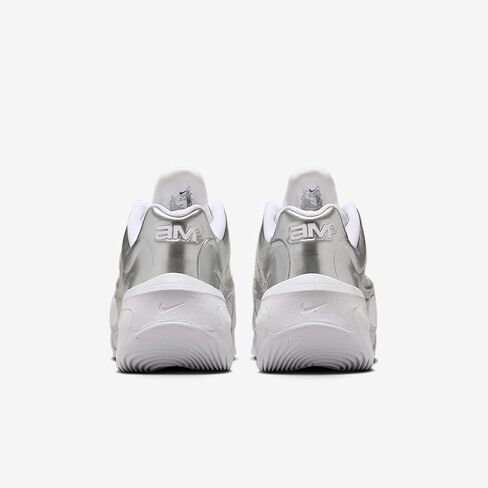Nike Women's Air Max Muse in White/Metallic Silver/Pure Platinum in Kuwait
