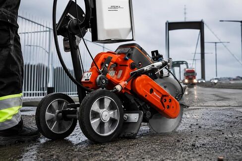 Husqvarna K770 14-Inch Gas Power Cutter, Updated 2026 Version, Cuts 5 Inches Deep, Concrete Cut-Off Saw, Model 970850301 in Kuwait