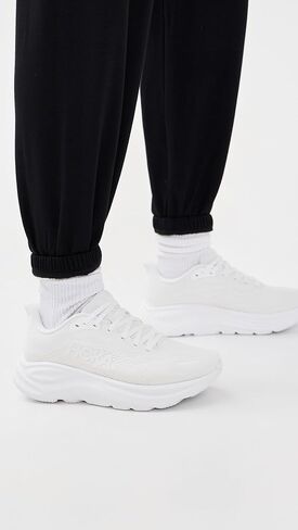 Hoka Womens Clifton 11 White/White 8 Medium in Kuwait