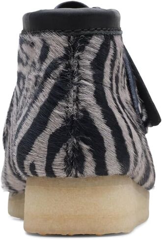 Clarks Womens Wallabee Boot Chukkas Boots Boots in Kuwait