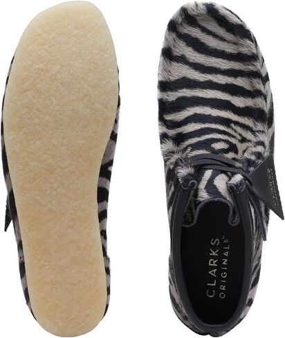 Clarks Womens Wallabee Boot Chukkas Boots Boots in Kuwait