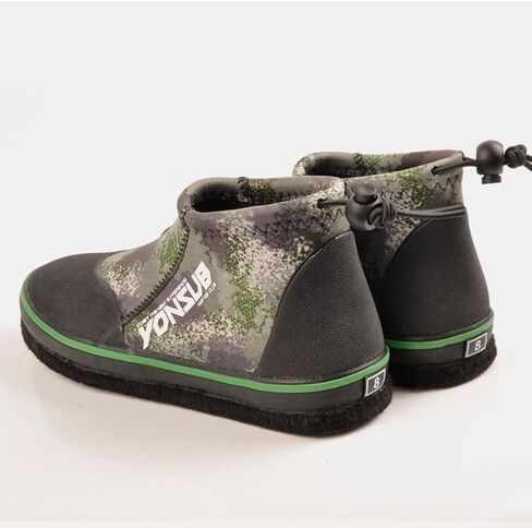 Men Women 5MM Neoprene Felt for Sole Fishing Shoes with Steel Nails for Rock Hunting Wading in Kuwait