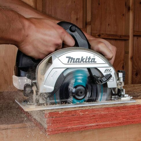 Makita XSH04ZB-R 18V LXT Li-Ion Sub-Compact Brushless Cordless 6-1/2 in. Circular Saw (Tool Only) (Renewed) in Kuwait