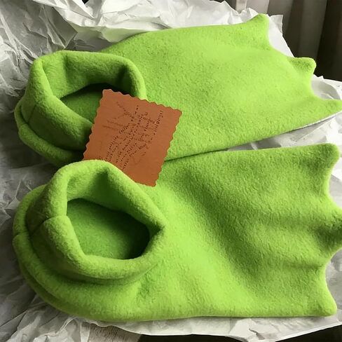 Green Frogs Feet Slippers, Winter Animal Slippers. Slippers Novelties Animal Costume House Shoes for Living Room, Bedroom, Kitchen, Halloween, Birthday, Party in Kuwait
