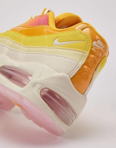 Nike Air Max 95 OG 'University Gold' (Yellow) in Kuwait