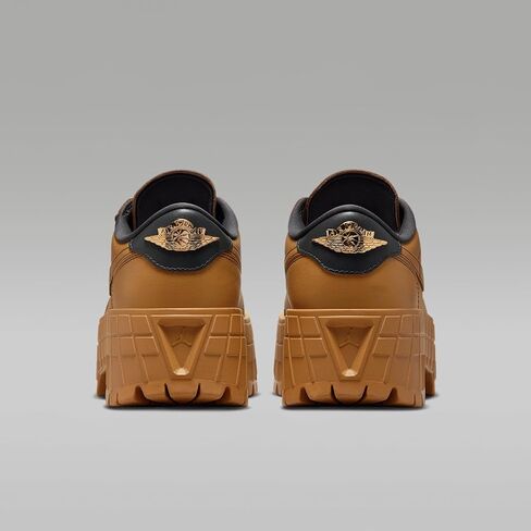 Air Jordan 1 Brooklyn Low Women's Shoes (Wheat/Team Red/Metallic Gold/Anthracite) in Kuwait
