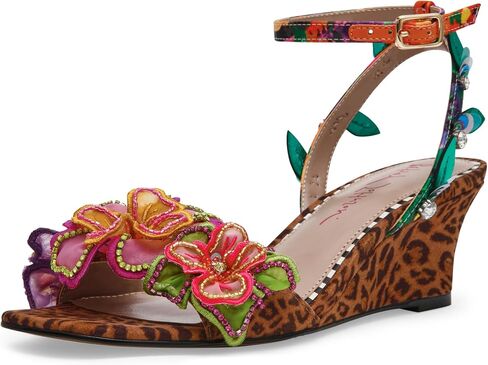 Blue by Betsey Johnson Spenser in Kuwait