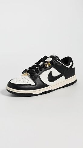 Women's Nike Dunk Low SE in Kuwait