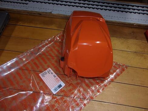 Replacement for GENUINE STIHL OEM MS362 Engine Shroud Top Cover MS 400 MS362 C 1140-080-1639 in Kuwait