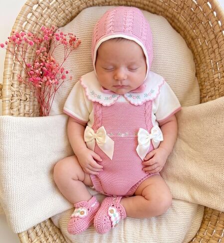 Knit Newborn Girl Old Pink Cloth Set, Spanish outfit Coming Home Infant Knit Outfit 4 pieces in Kuwait