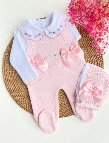 Newborn Girl Knitted Pink Clothes Set, Spanish outfit Coming Home Infant Knit Outfit 3 pieces in Kuwait
