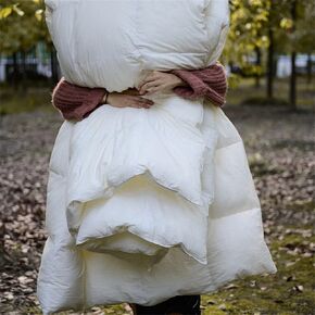 White Natural Plant Fiber High Fluffy and Long-Lasting Rebound Quilt Four Seasons Duvet Warm Quilted Comforters in Kuwait