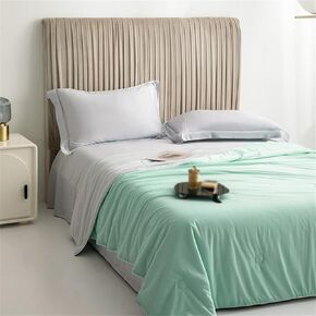 Cooling Blankets Smooth Air Condition Comforter Lightweight Quilt with Side Cold & Fabric in Kuwait