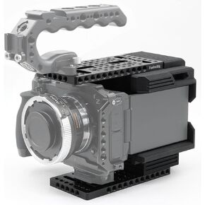 وحدة تمديد قفص الكاميرا الجديدة من FusionRig متوافقة مع كاميرا Nikon ZR، وشاشة عرض الجهد المدمج مع 4 D-Tap، ومنافذ USB-C مزدوجة in Kuwait