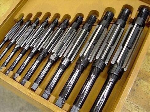 H4 to H14 Adjustable Hand Reamer Tool Sizes - 15/32" to 1-1/2" Reaming Tool for Precise Hole Finishing with 6 Carbon Steel Blades - Hand Tools Reamers for Metal & Wood - 11.90mm - 38.10mm. Box Packed in Kuwait