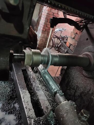H4 to H14 Adjustable Hand Reamer Tool Sizes - 15/32" to 1-1/2" Reaming Tool for Precise Hole Finishing with 6 Carbon Steel Blades - Hand Tools Reamers for Metal & Wood - 11.90mm - 38.10mm. Box Packed in Kuwait