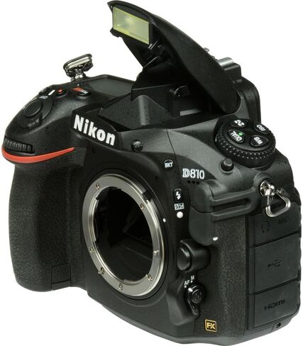 Nikon D810 FX-Format Digital SLR Camera + EN-EL15C Battery + Extreme PRO 64GB Card+ 12 Inch Flex Tripod + Photo Editing Software + Nikon AF-S NIKKOR 200-500mm f/5.6E ED VR Lens + More in Kuwait