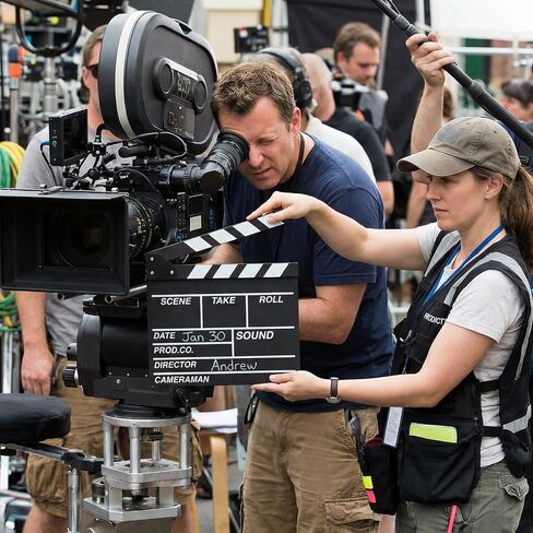 Movie Film Clap Board, 10.4 x 11.8 Inches Wooden Film Director Clapboard with 2 Pcs Whiteboard Pens, Hollywood Clapper Board for Studio, Video, TV, Photography Props in Kuwait