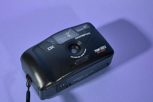 Olympus Trip XB3 35mm P&S Film Camera w/Olympus Lens 34mm - Red-Eye Reduction, Auto Flash & Self Timer (Renewed) in Kuwait