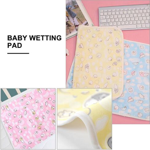 3pcs Waterproof Bed Pads for Newborns, Foldable Lint Material Bed Mats that Keep Sheets Dry, for Cradle and Diaper Changing Cover Use Random Color in Kuwait