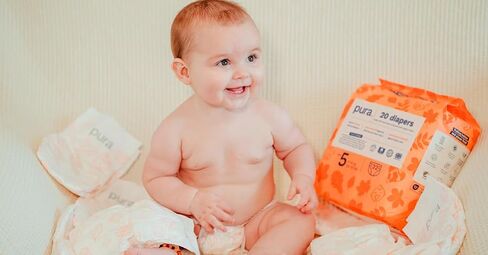 Pura Hypoallergenic Trial Pack Diapers Size 1 (4-11 lbs) + Natural Sensitive Baby Wipes Starter Bundle | Organic Cotton, Chlorine-Free, Fragrance-Free, EWG Verified, for Sensitive & Eczema-Prone Skin in Kuwait