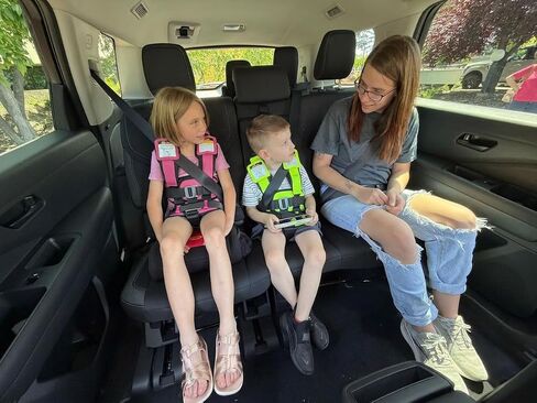 RideSafer Travel Vest Gen 6 - Small (26.5-50 lbs) - Blue - Lightweight Portable Child Safety Car Seat for Travel, Rental Cars, Rideshares in Kuwait